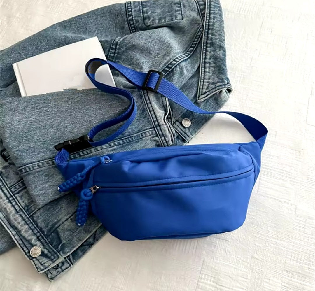 Women's adjustable waist bag